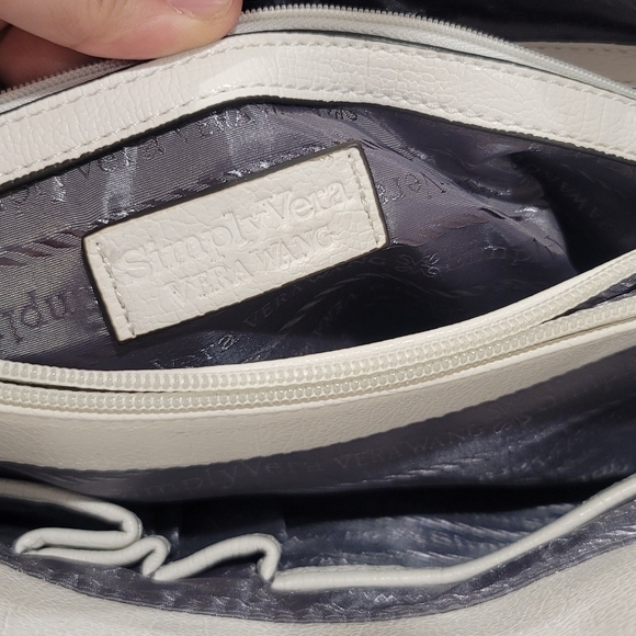 Simply Vera Tote Bag - Picture 5 of 8